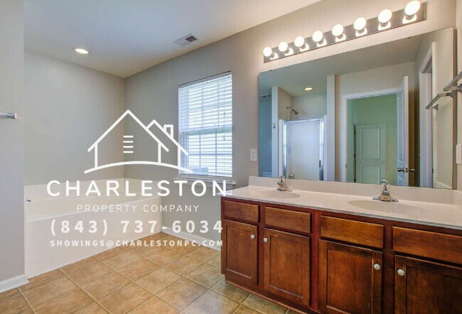 Building Photo - 9612 Oldbury Rd