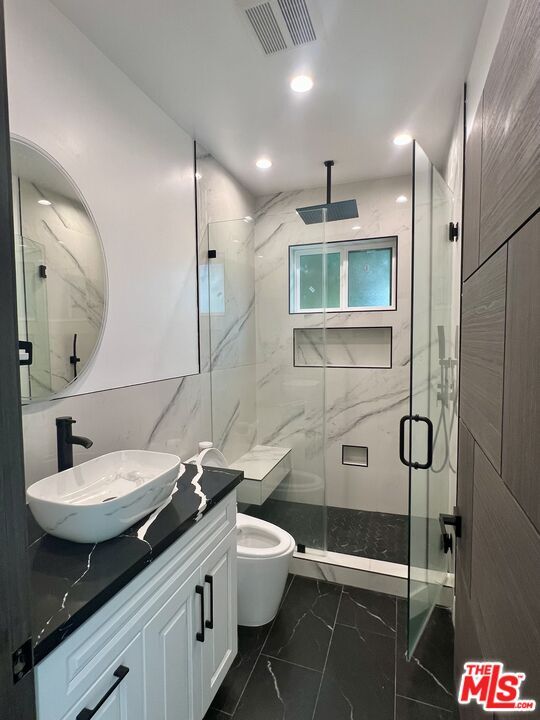 Building Photo - 8854 Cashio St