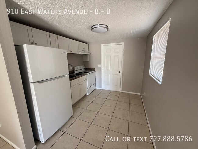 Building Photo - 910 E Waters Ave