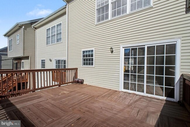 Building Photo - 105 Galway Ln