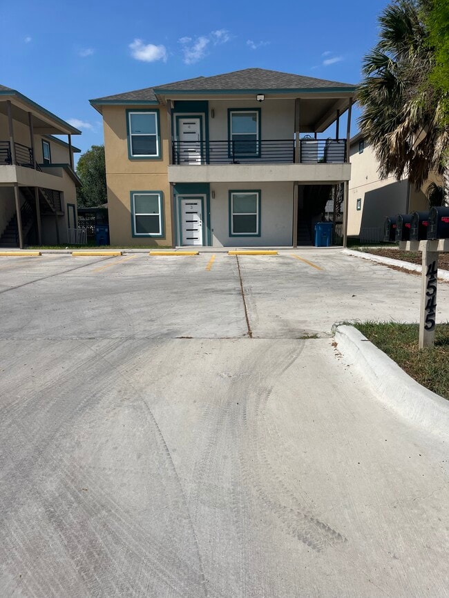 4545 Billings Rd 4545 Billings Rd Brownsville TX 78521 Apartment Finder