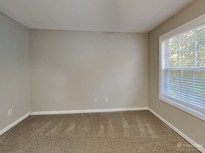 Building Photo - 374 Chesapeake Way