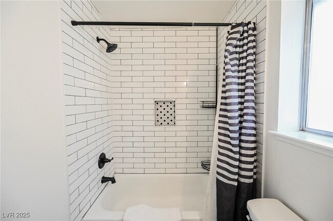 Building Photo - 1640 Crystal Shadows Cir