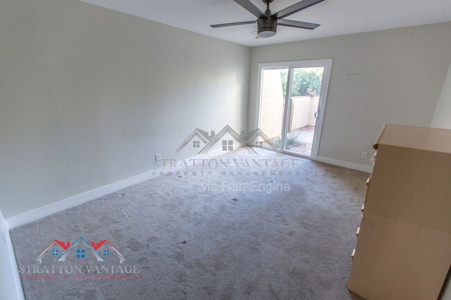 Building Photo - 712 W 14th St