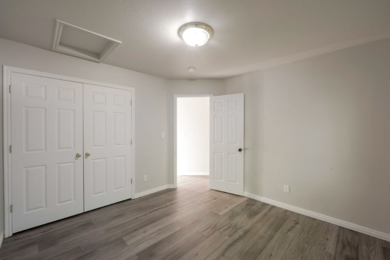 Building Photo - 470 W 1600 S