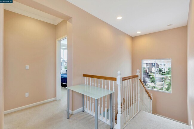 Building Photo - 1489 Menton St