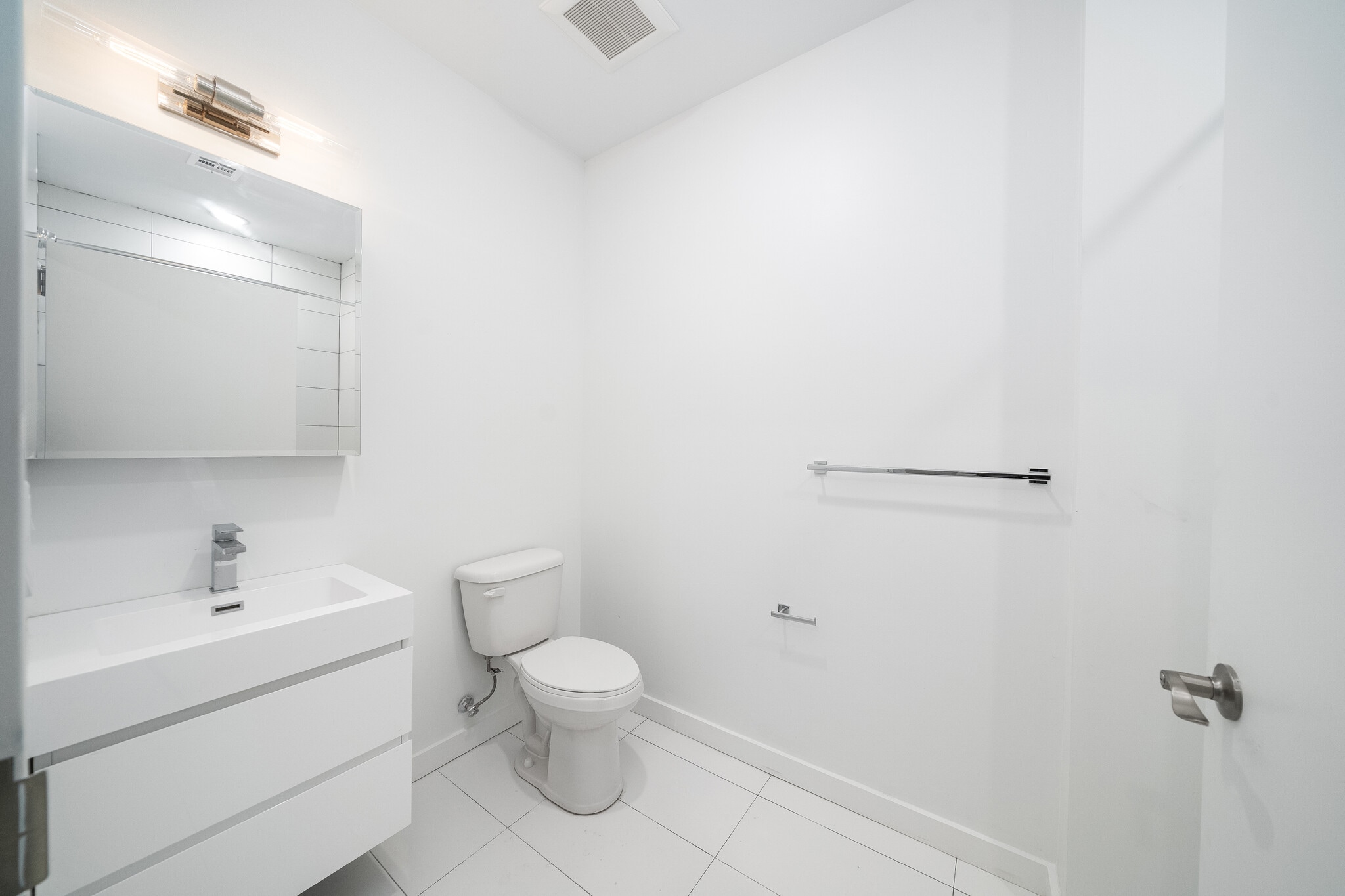 Building Photo - 417 Jackson St