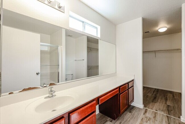 Building Photo - 4 BED 2.5 BATH, 2200+ SFT IN CAMELBACK RANCH, PHOENIX