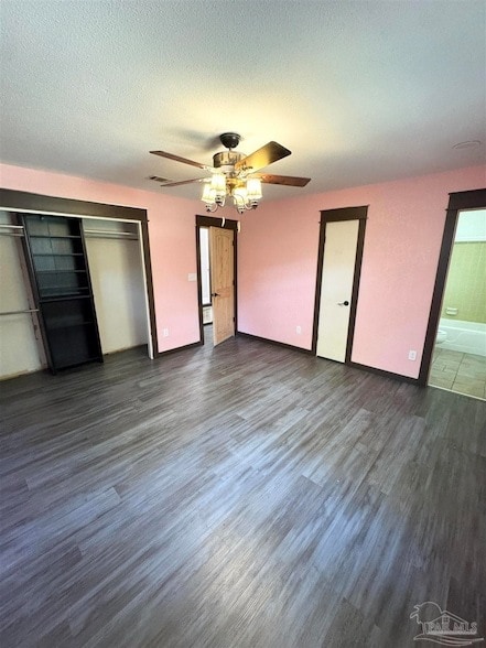 Building Photo - 9720 Sandpiper St