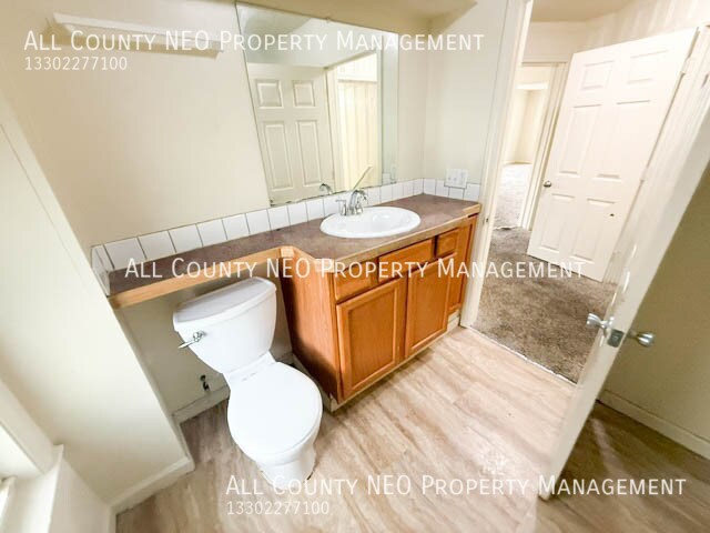 Building Photo - 470 Allyn St