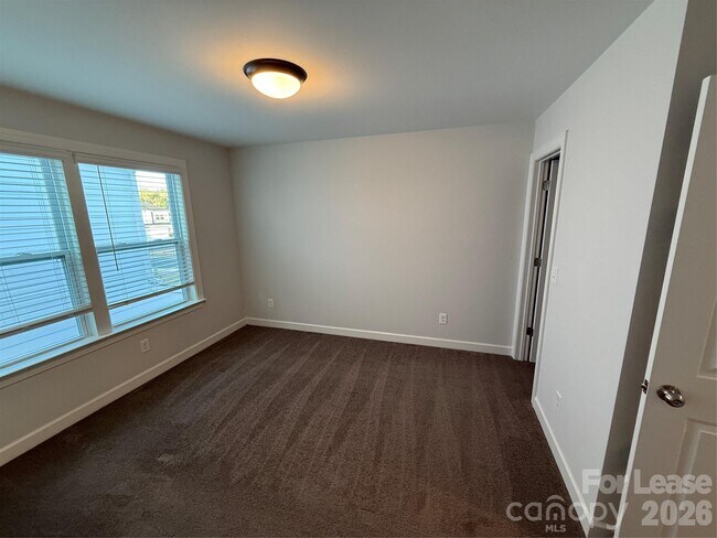 Building Photo - 114 Ryan Ln