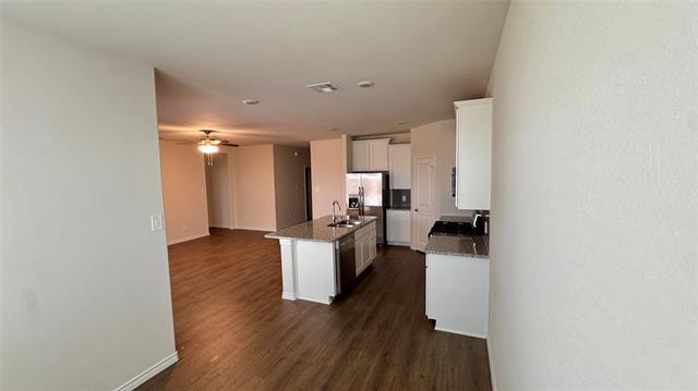 Building Photo - 2104 Foggy Wds Ln