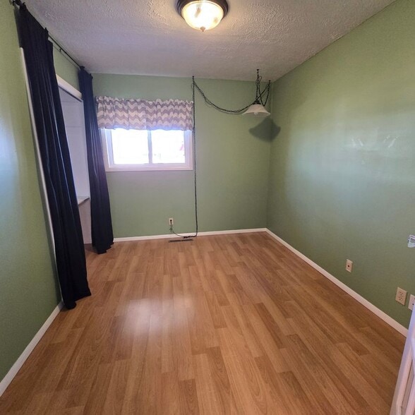 Building Photo - 712 SW 4th St