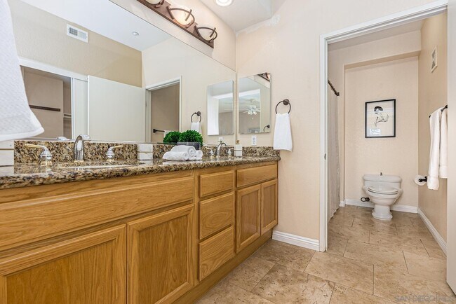 Building Photo - 3267 Dehesa Rd