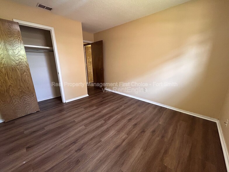Building Photo - 1112 Tancred St