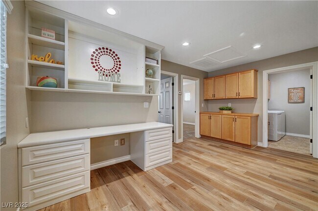 Building Photo - 10512 Galleon Peak Ln