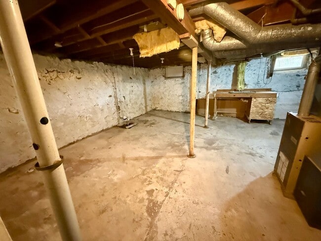 Building Photo - 3 Bed 1 Bath Single Family Home in Wausau - End Of Year Special: HALF OFF DEPOSIT!