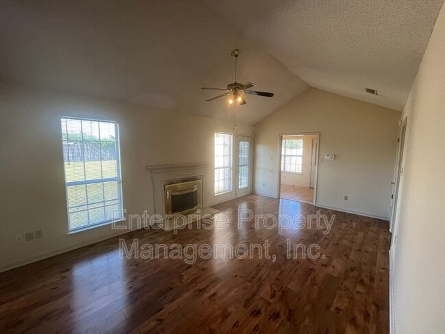 Building Photo - 3931 Long Creek Rd