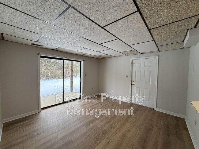 Building Photo - 9298 Hayden Dr