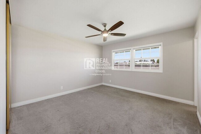 Building Photo - 5082 Edinger Ave