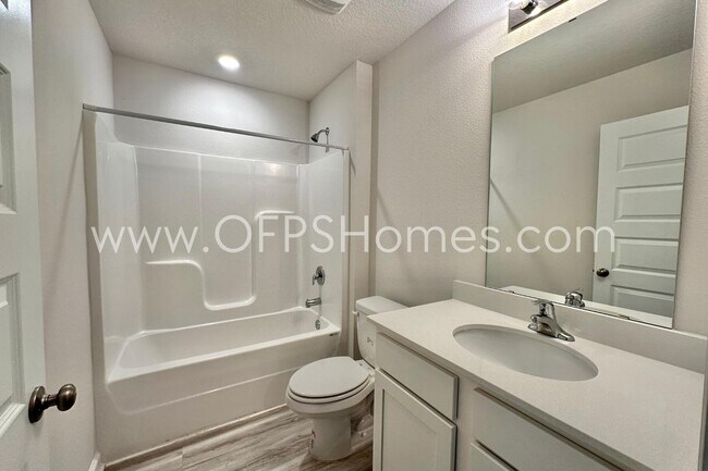 Building Photo - 2640 Saltgrass Wy