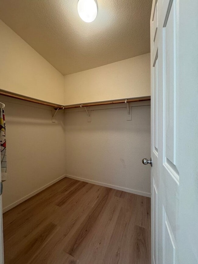 Building Photo - Beautiful 4BD, 2.5BA Home in a Great Location!