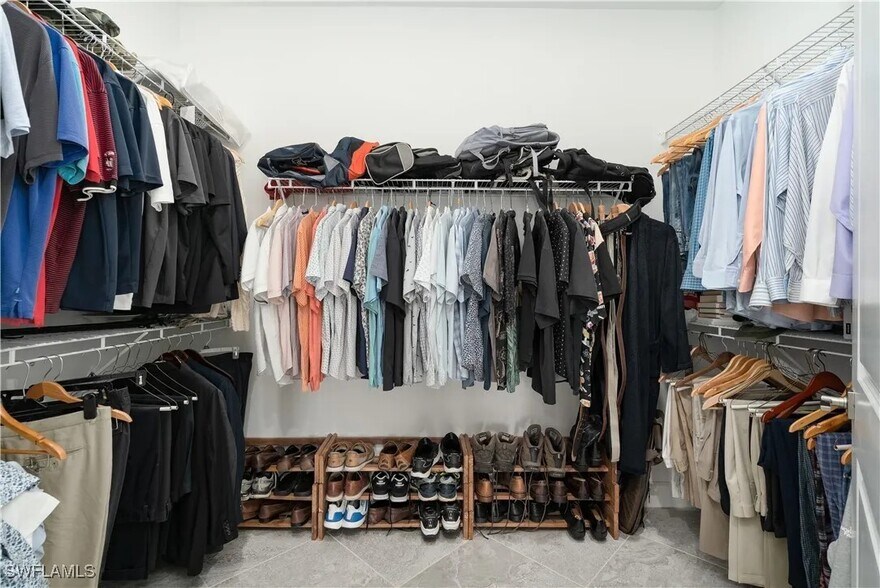 Master Closet - 15551 Northridge Rd