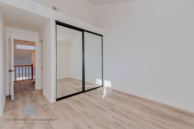 Building Photo - 2 Bed 2.5 Bath Montefino Townhome in the Heart of Diamond Bar!