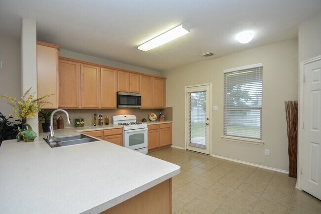 Building Photo - 9203 Kransbury Ln