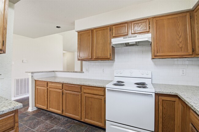 Building Photo - 4922 Temple Bell Dr