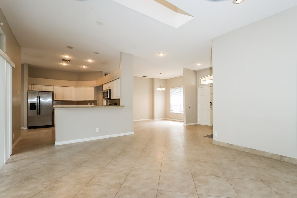 Building Photo - 984 Lake Breeze Dr