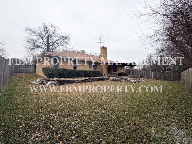 Building Photo - 1103 Scarlet Oaks Cir