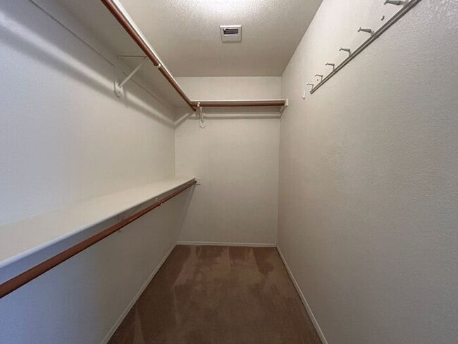 Building Photo - 5004 E Dartmouth St