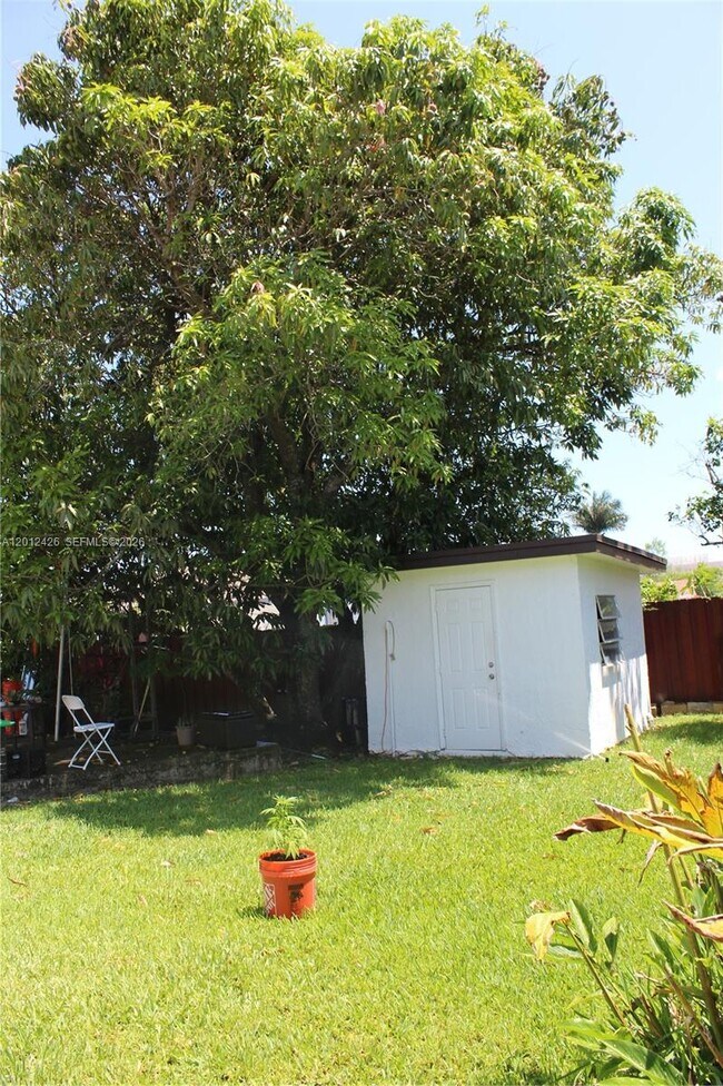 Building Photo - 30724 SW 154th Ct
