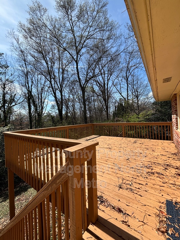 Building Photo - 1273 Becket Dr NE