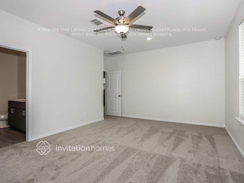 Building Photo - 13499 Maltessa Dr