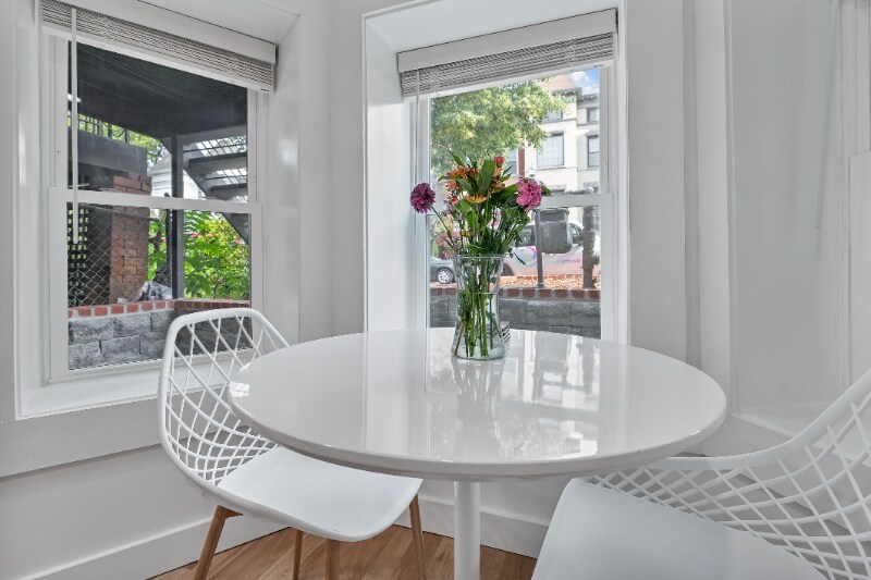 Building Photo - 25 Seaton Pl NE