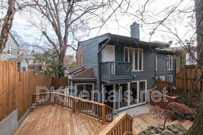 Building Photo - 876 Argonne Ave NE