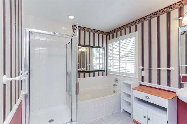 Building Photo - 16307 Cobble Springs Ct