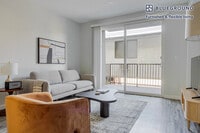 Building Photo - 2820 Sawtelle Blvd