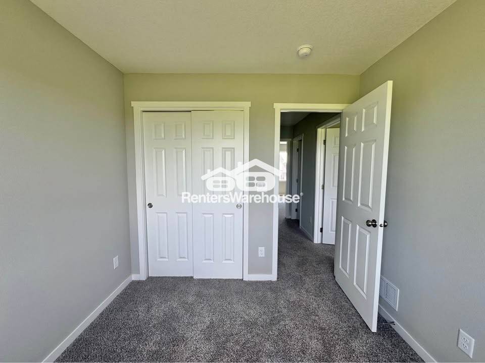 Building Photo - 1009 Adler Ct