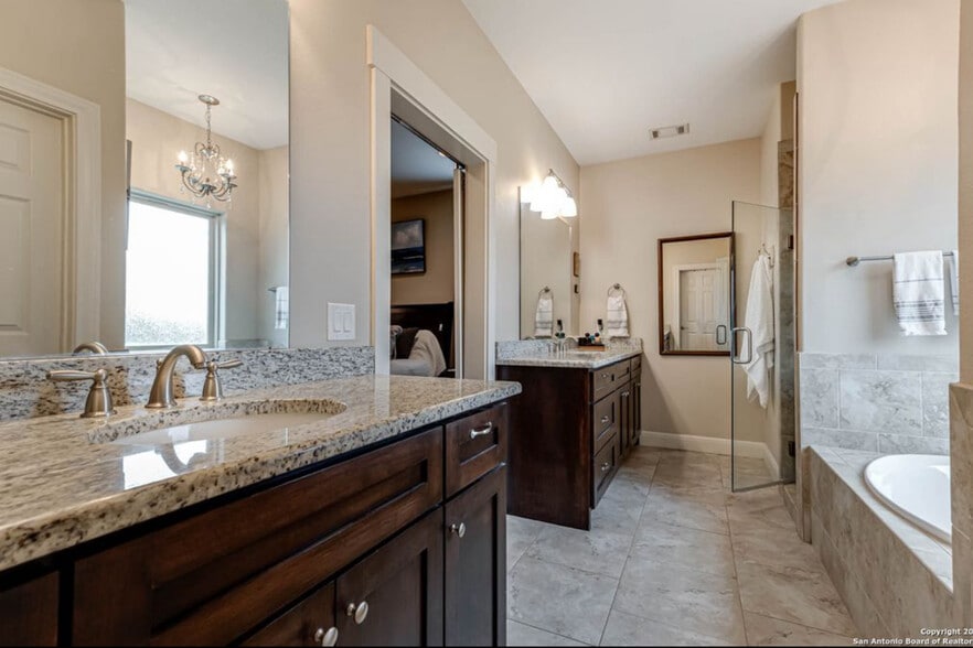 Building Photo - 1126 Ensenada Dr