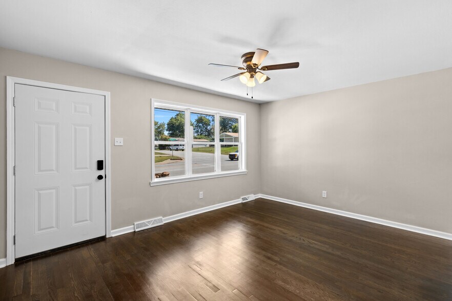 Building Photo - 1411 Caulks Hill Rd