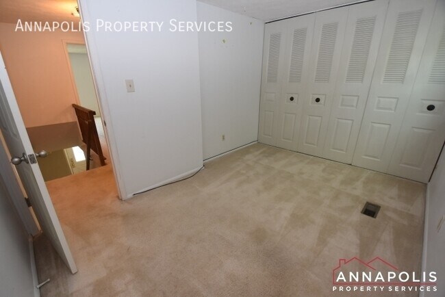 Building Photo - 7660 Fairbanks Ct