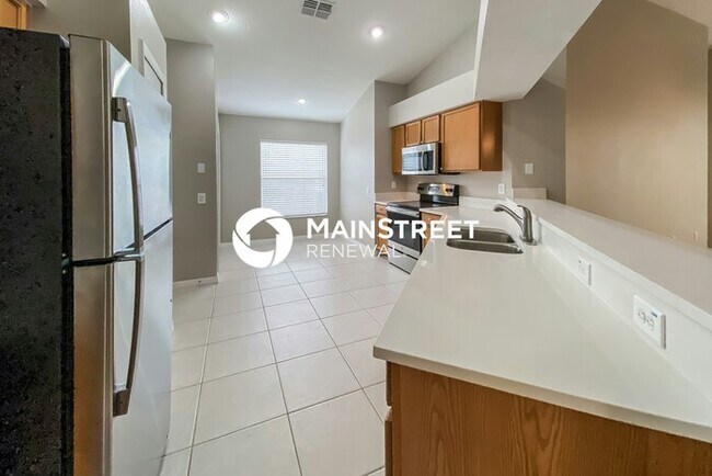 Building Photo - 4 Bedroom Pet-Friendly Home in Spring Hill...