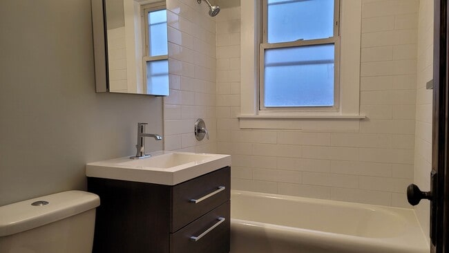 Building Photo - 6673 N Olympia Ave