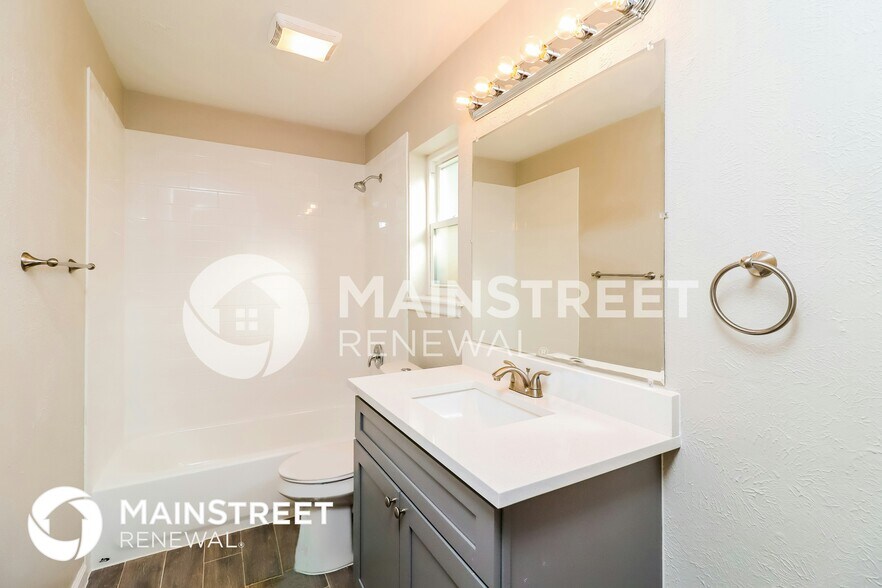 Building Photo - 953 Charleston Dr