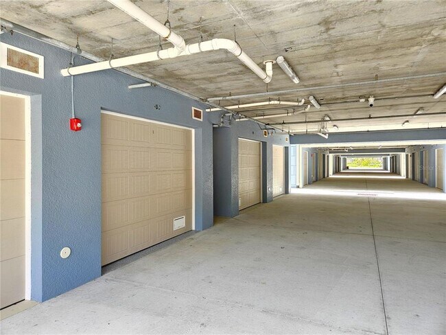 Building Photo - 503 S Tamiami Trl