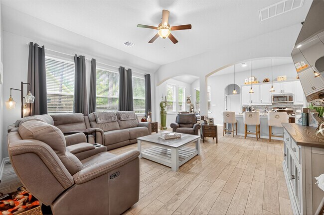 Building Photo - 12403 Palo Acebo Ln