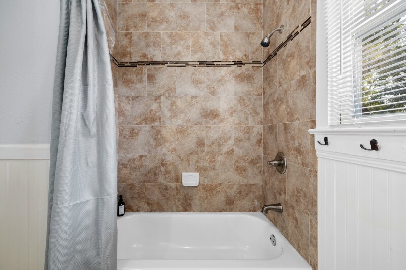 Building Photo - 103 W Wilder Ave